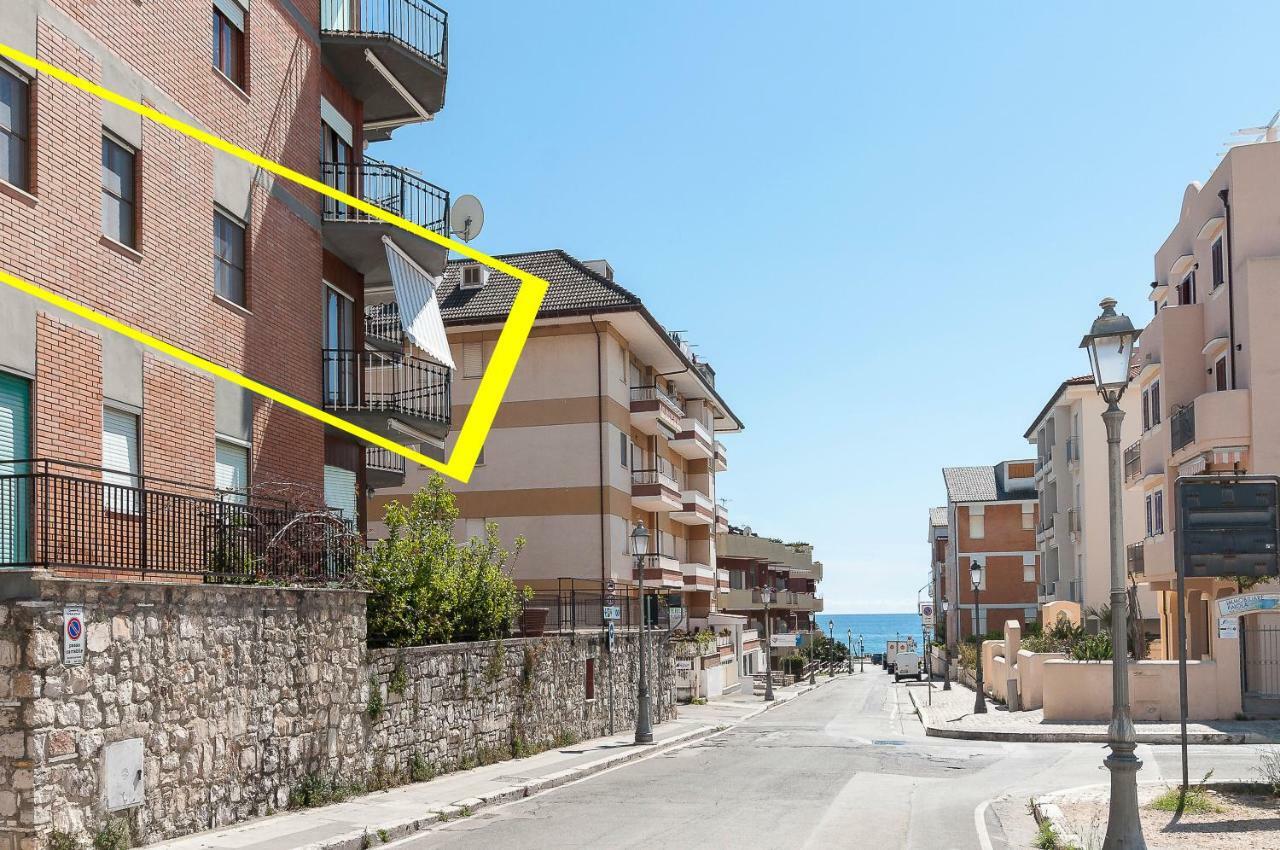 Casa Vacanza Flora Apartment Sperlonga Bagian luar foto