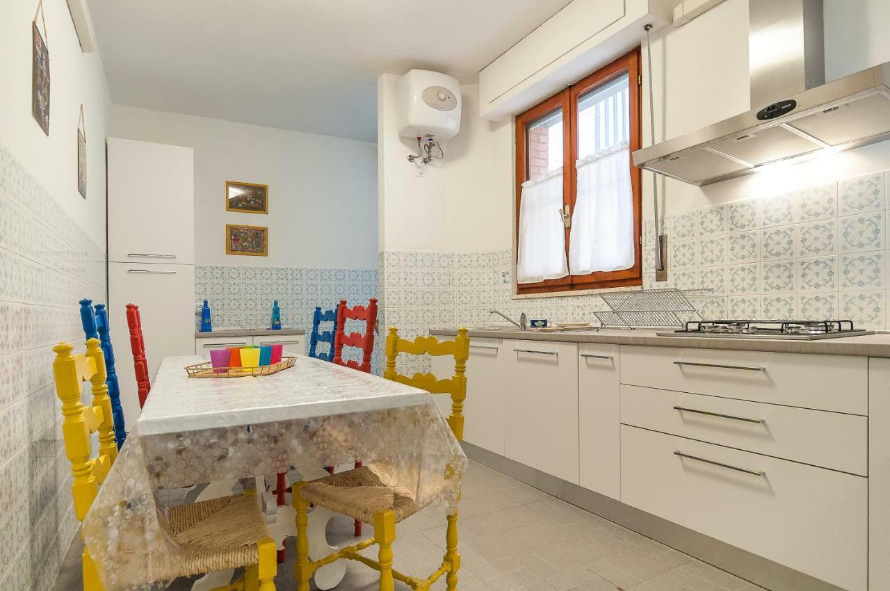 Casa Vacanza Flora Apartment Sperlonga Bagian luar foto