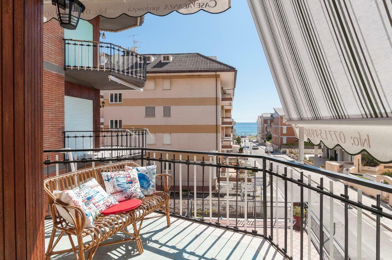 Casa Vacanza Flora Apartment Sperlonga Bagian luar foto